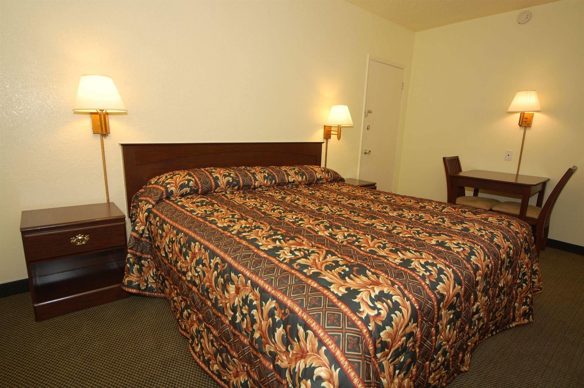Rodeway Inn Conference Center Beaumont Exteriér fotografie