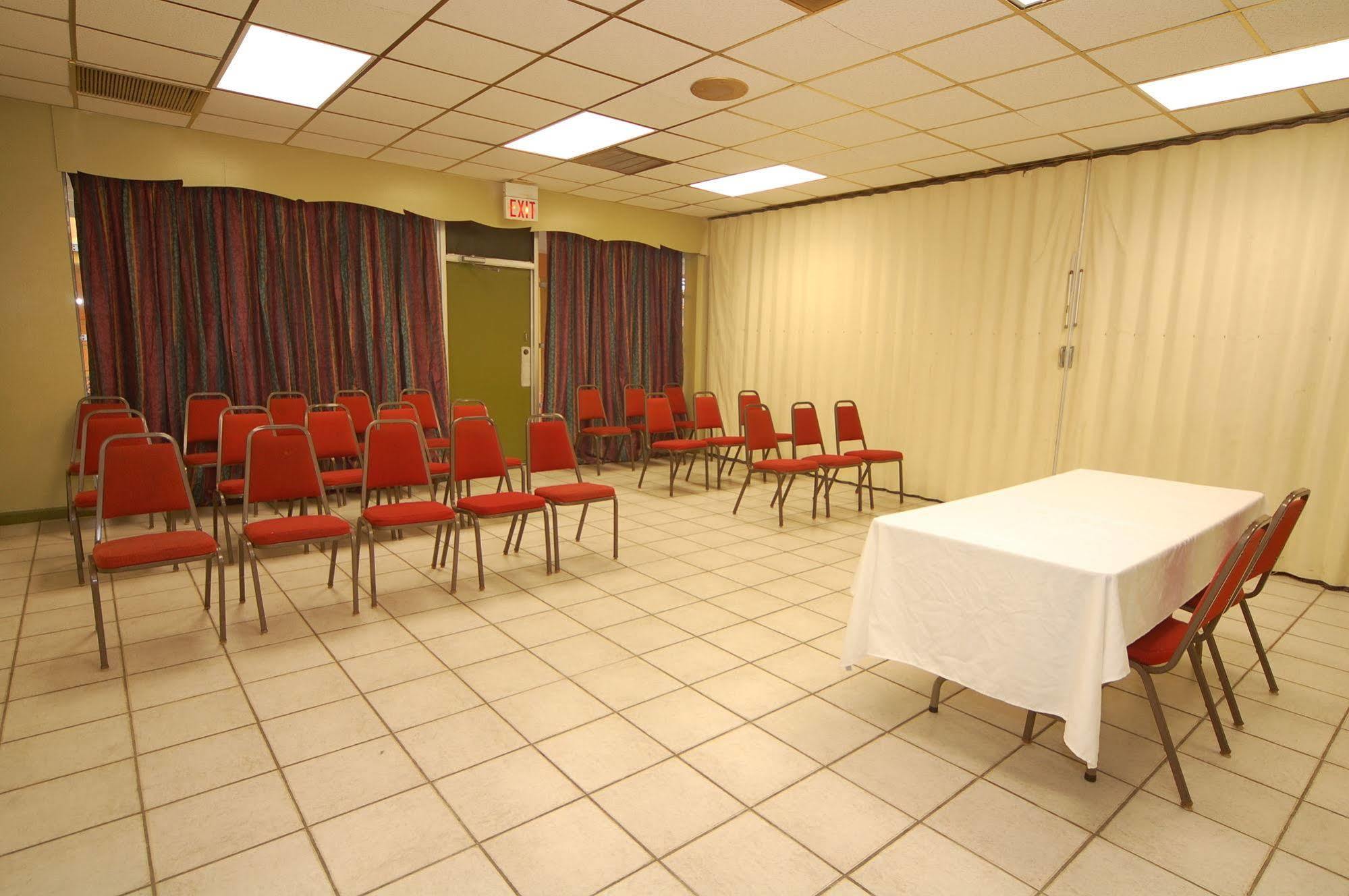 Rodeway Inn Conference Center Beaumont Exteriér fotografie